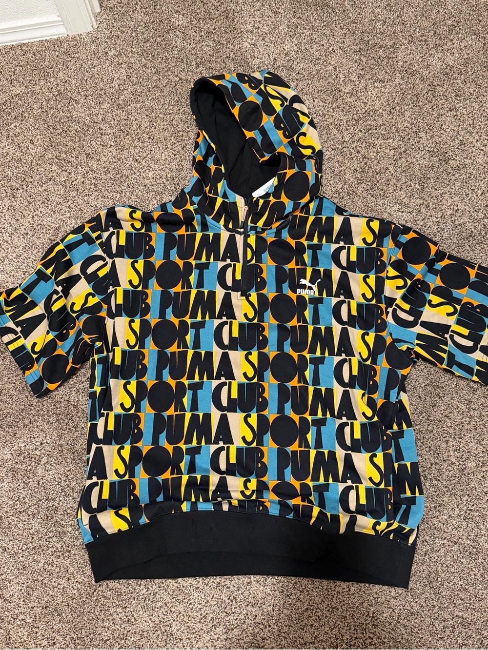Puma Mens Short sleeve 1/4 Zip Hoodie sweatshirt Size Medium kangaroo pocket